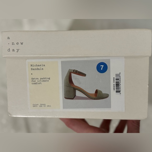 a new day Michaela Sandal Block Heels in Sage Green Size 7 - Picture 8 of 8